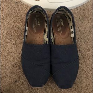 Blue toms